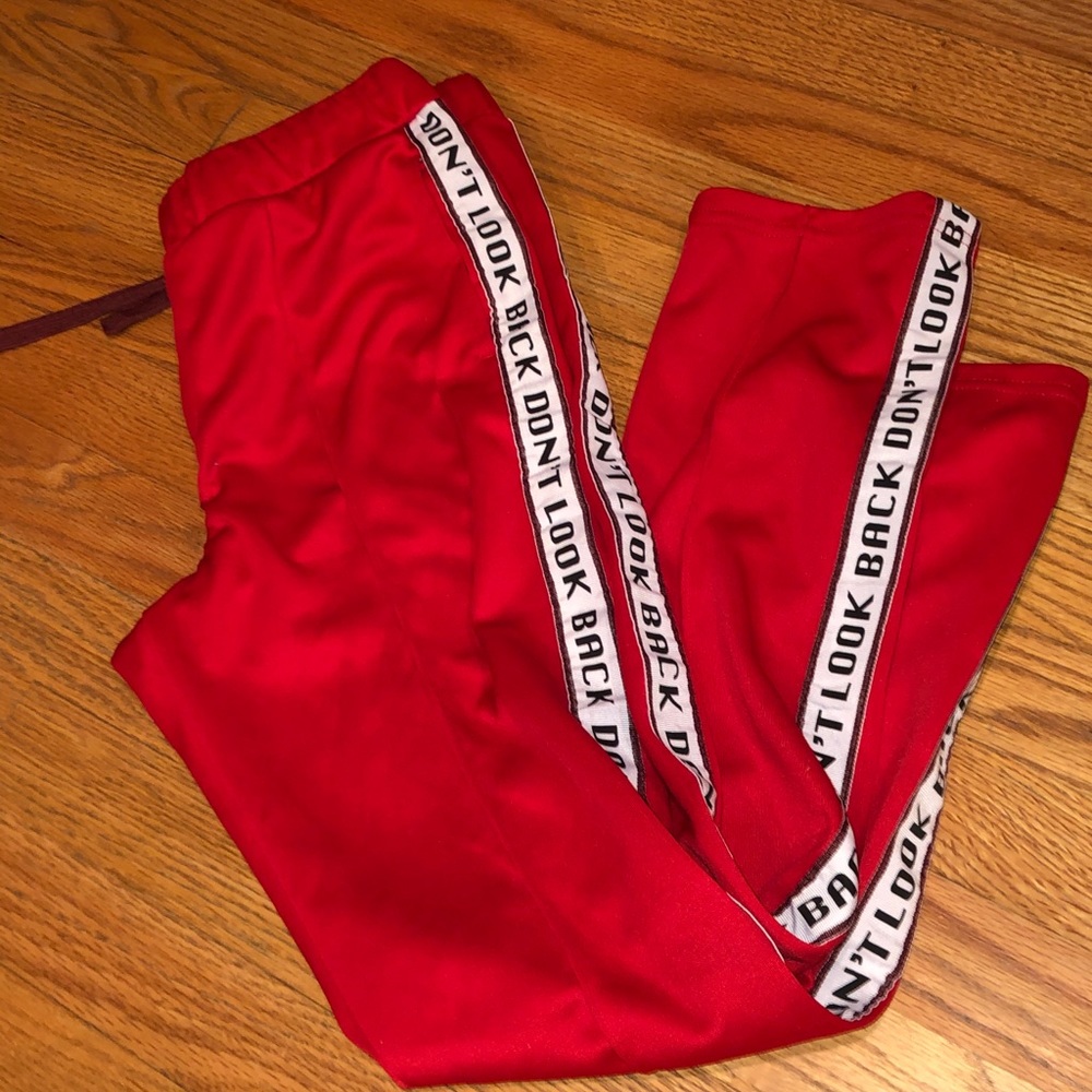 Red cat & jack sweats size 12/14